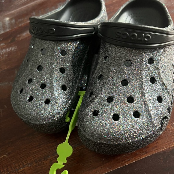 Brand new Crocs - Picture 3 of 5
